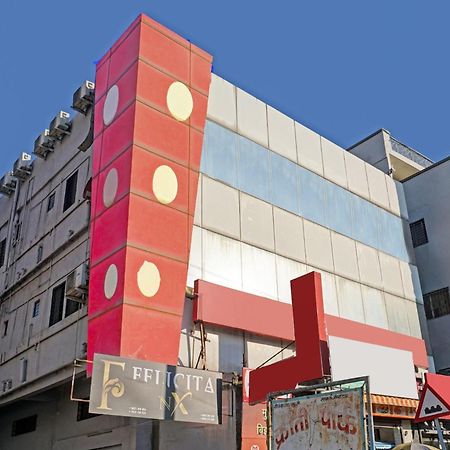 Hotel O 24K Inn Mundhva Exterior photo