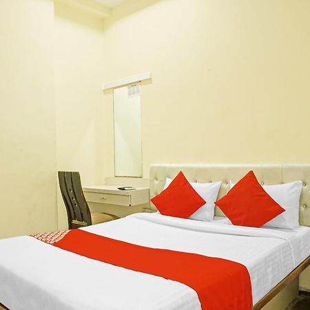 Hotel O 24K Inn Mundhva Exterior photo